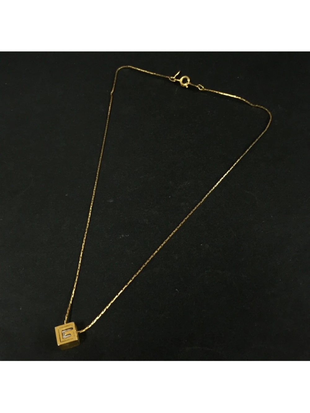 Vintage Givenchy Gold Tone Cube G Logo Pendant Necklace 👝